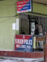 Contrôle à l'entrée du Sikkim à Naya Bazar