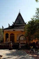 la façade de la pagode, vue de l'entrée